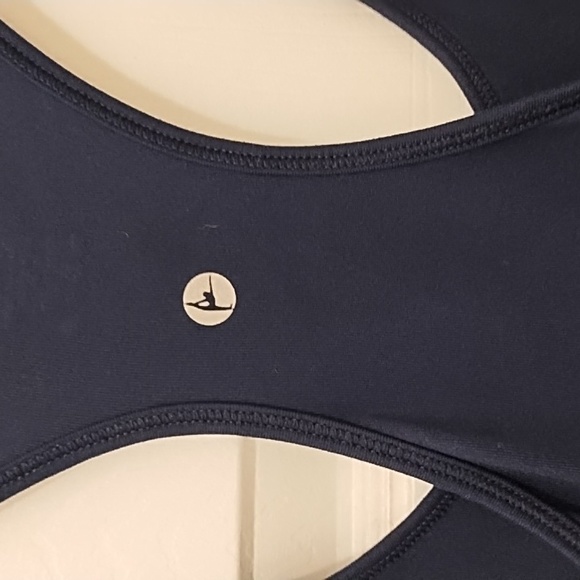 90 degree blue exercise top - Picture 3 of 4